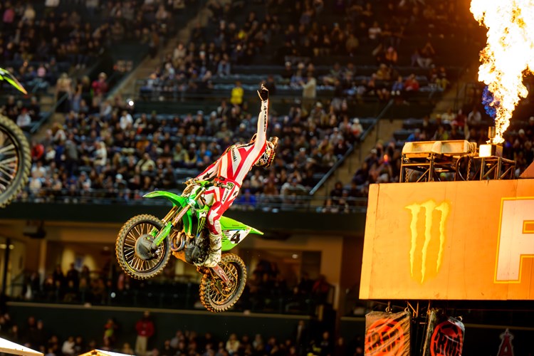 Sexton Winning the Main Event at Anaheim 2